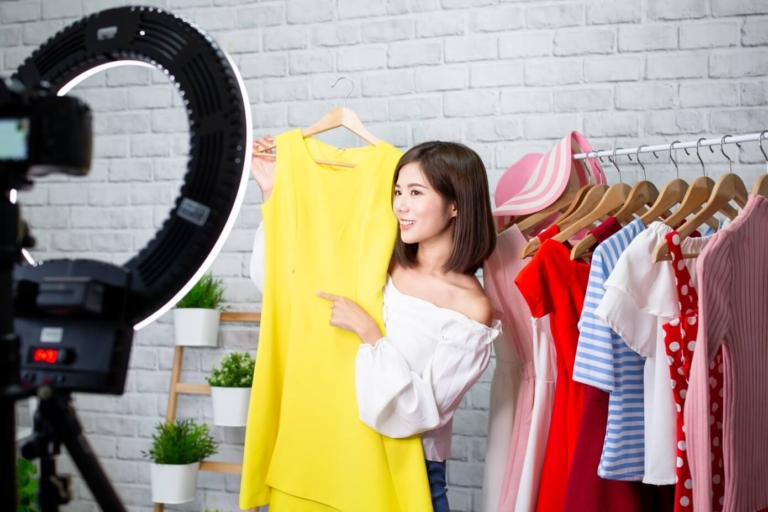 Upmesh closes $7.5M pre-Series A, launches its livestream shopping app for Instagram Live merchants